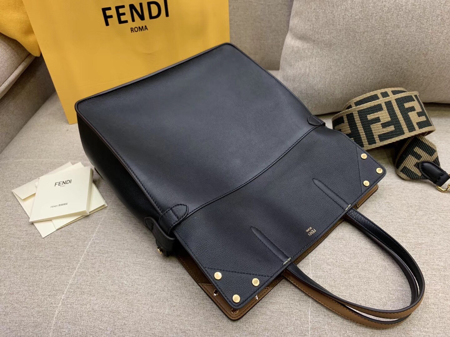 F**di large flip tote bag in black calfskin
