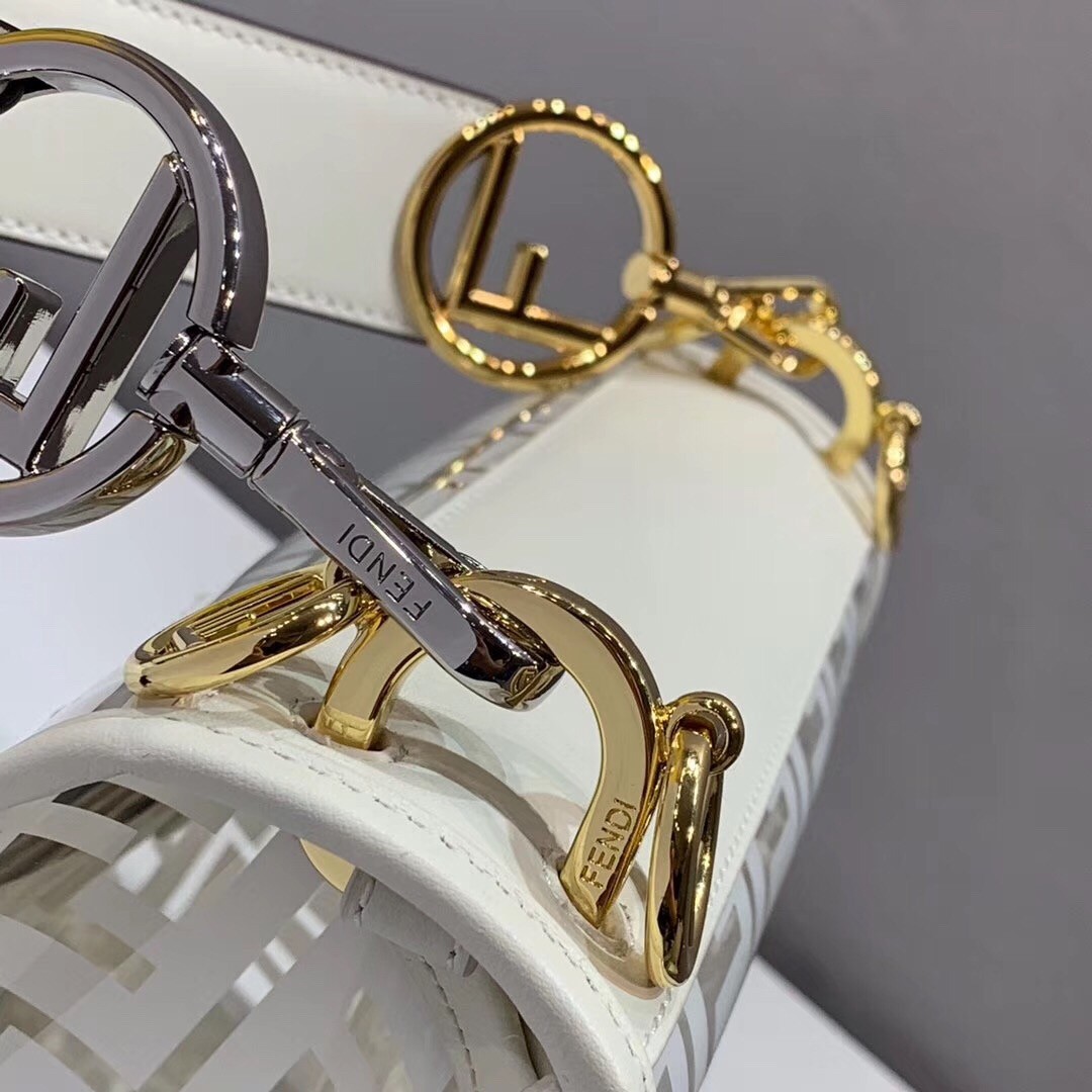 F**di white kan i f bag in transparent pu