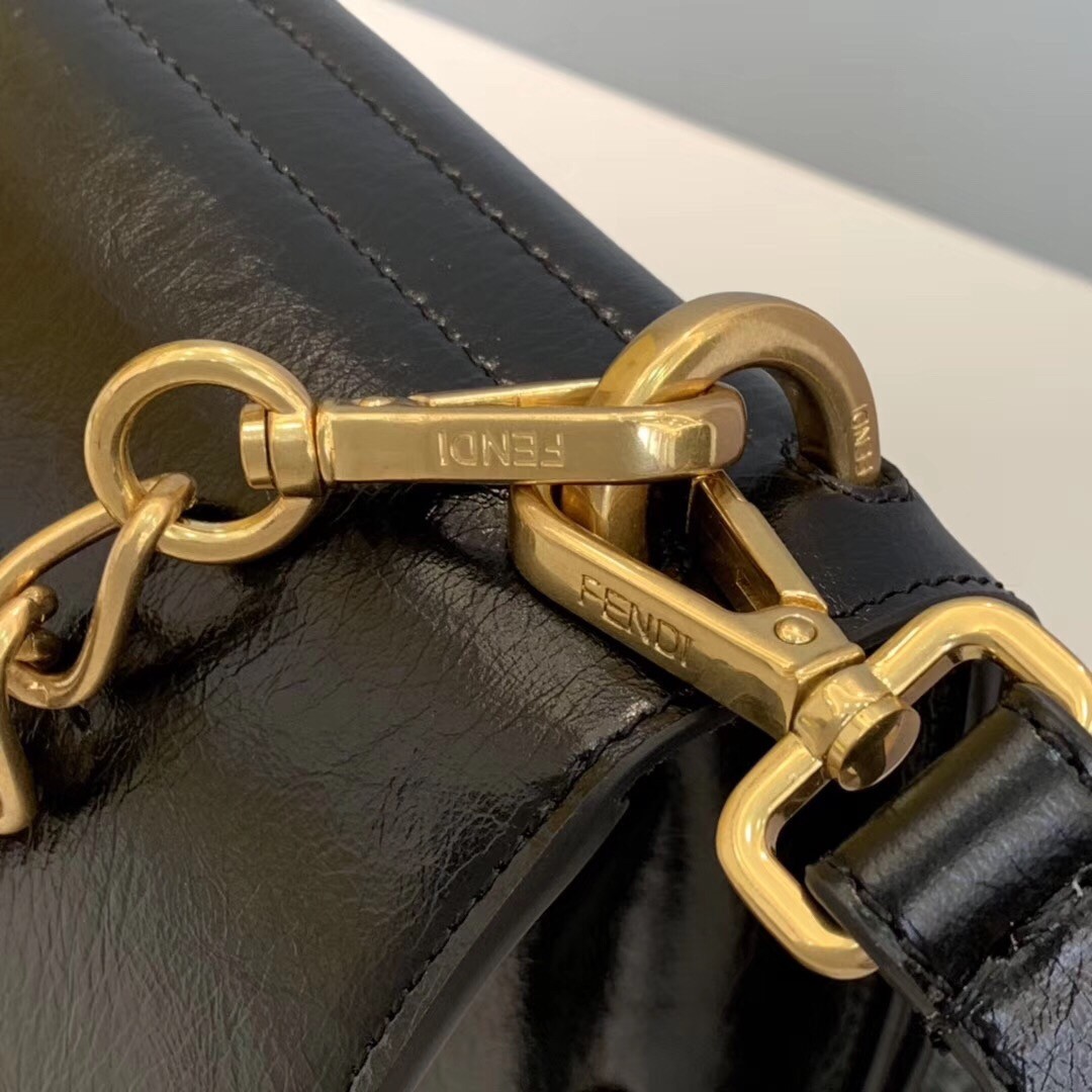 F**di kan u bag in black glossy lambskin
