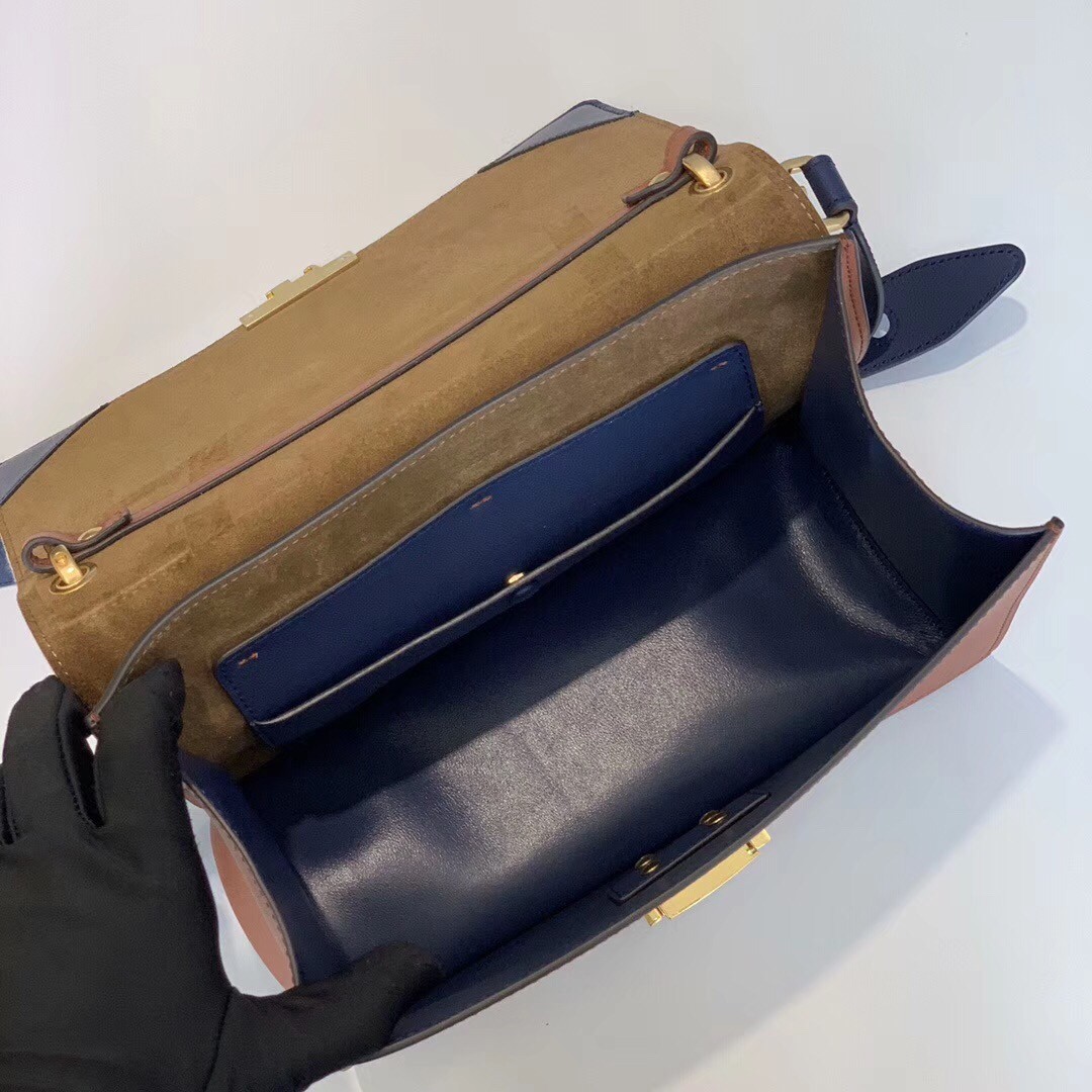 F**di kan u bag in canvas and calfskin