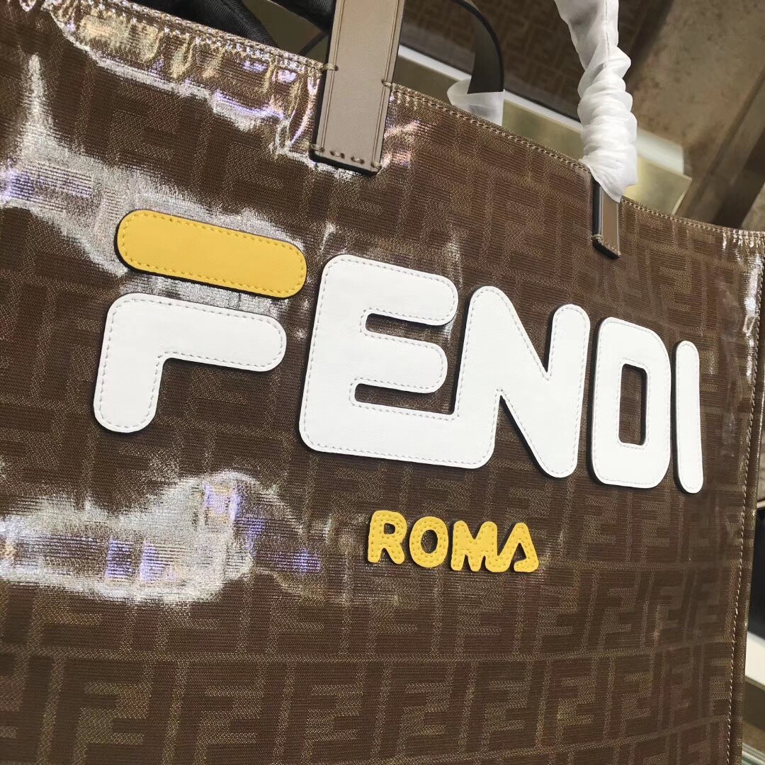 F**di glazed multicolor fabric shopper white logo bag
