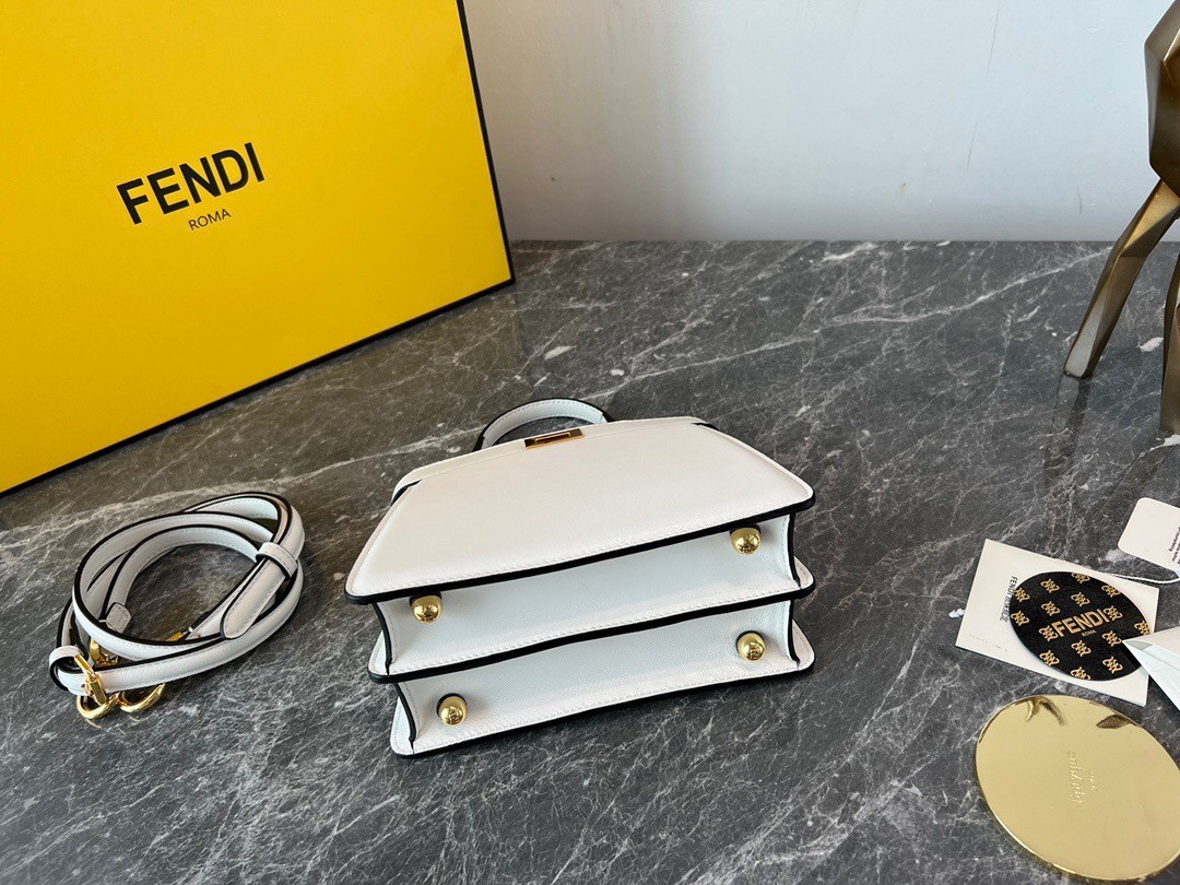 F**di peekaboo iseeu petite bag in white nappa leather