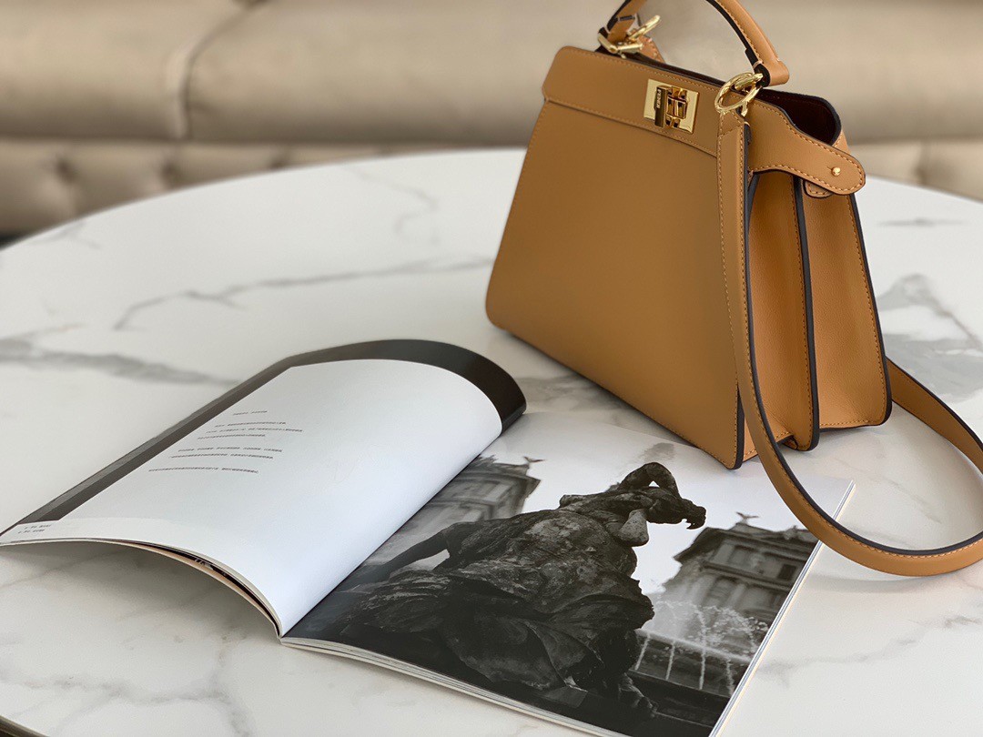 F**di peekaboo iseeu small bag in beige calfskin
