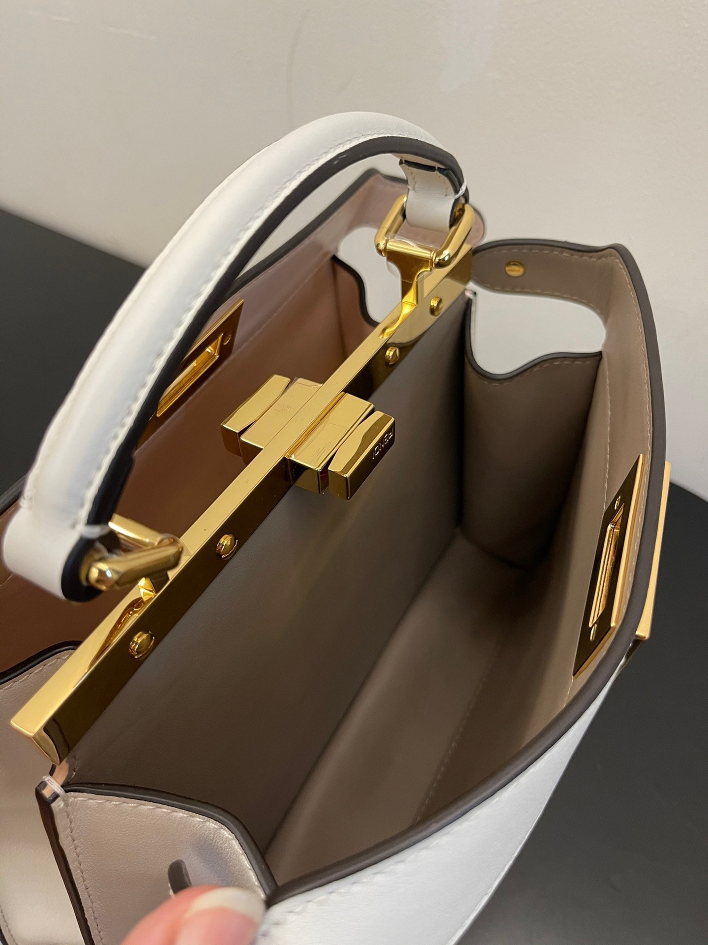 F**di peekaboo iseeu small bag in white calfskin