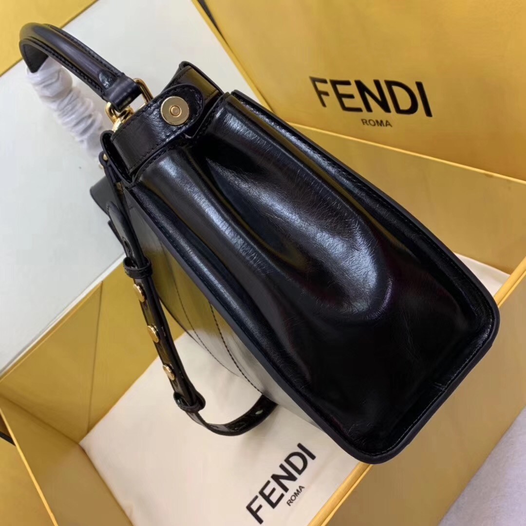 F**di peekaboo medium bag in black lambskin