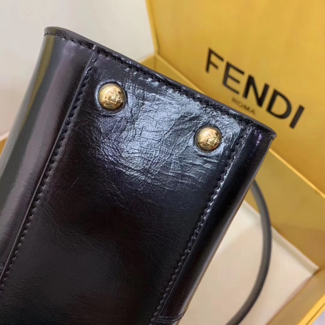 F**di peekaboo medium bag in black lambskin