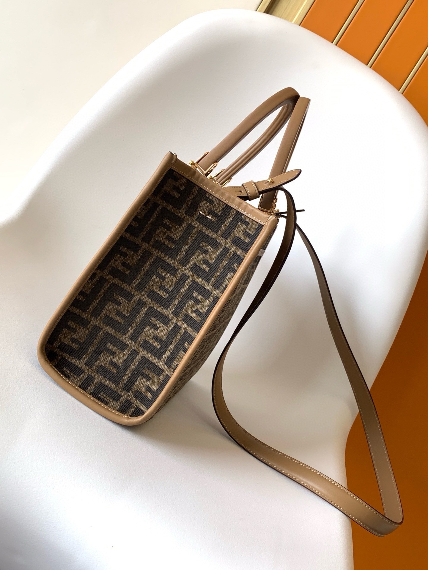 F**di sunshine small tote bag in brown ff jacquard fabric