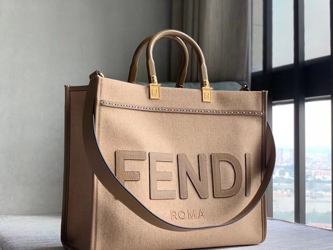 F**di sunshine medium shopper bag in brown flannel
