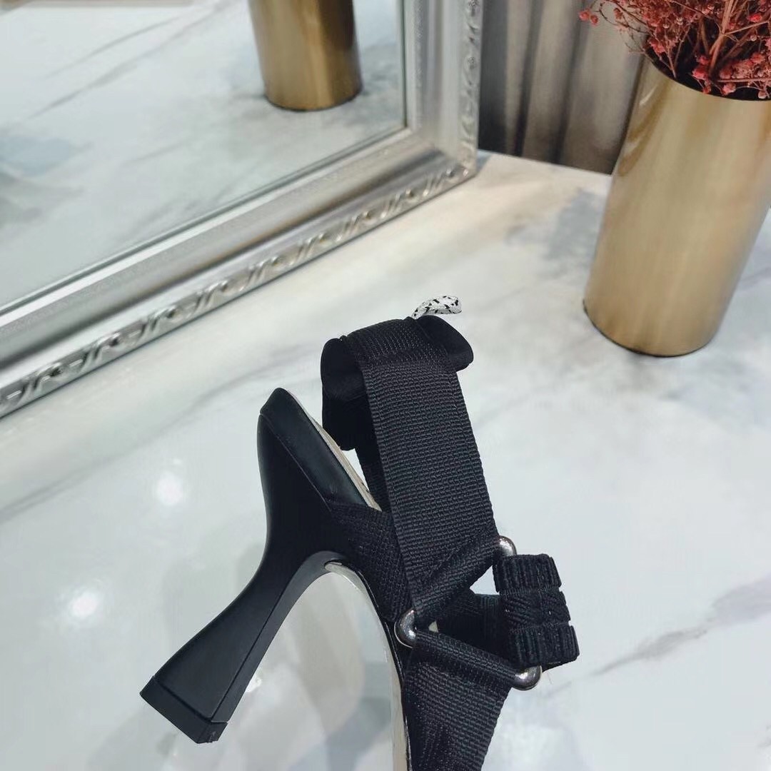 F**di black mesh colibri slingbacks 85mm pumps