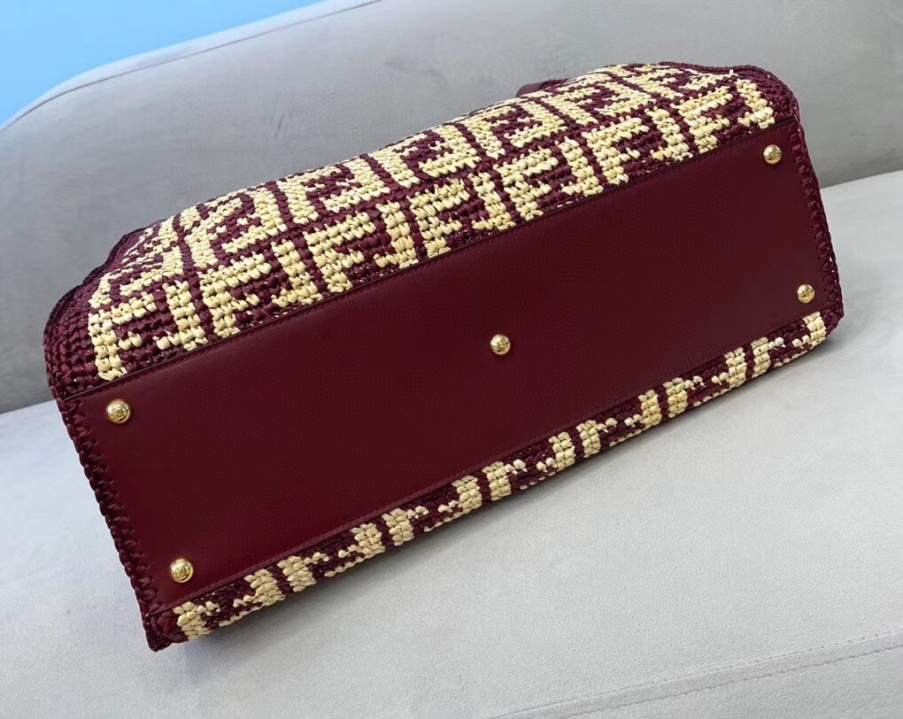 F**di peekaboo x-tote shopper in burgundy ff raffia