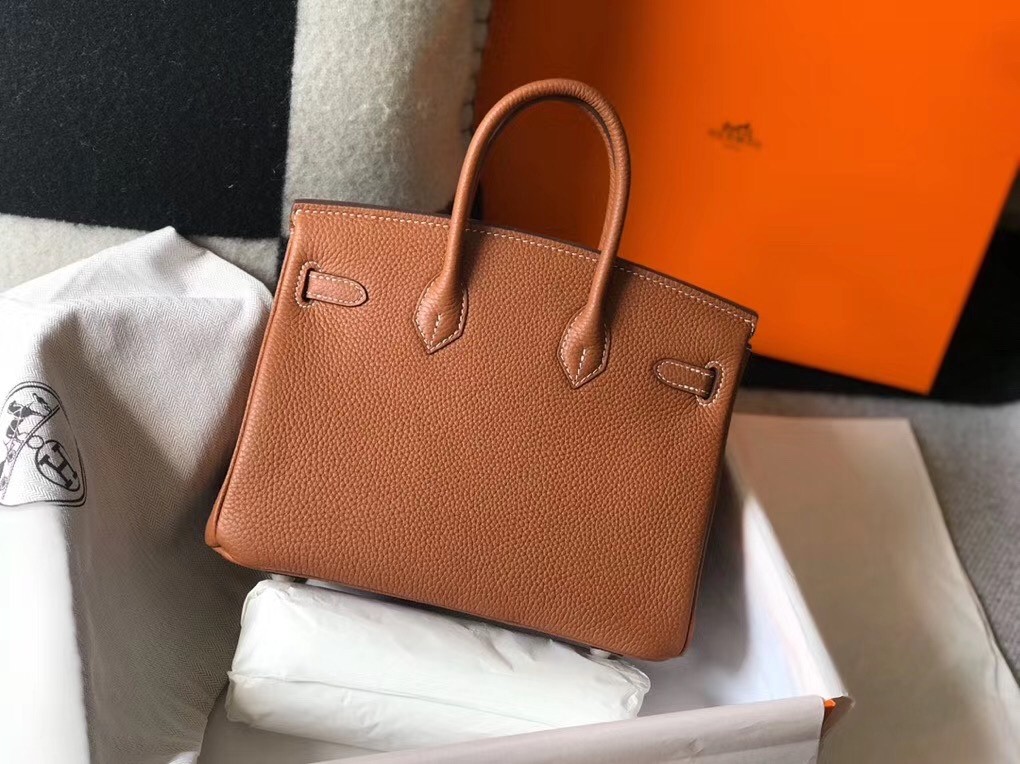H**mes birkin 25cm bag in gold clemence leather