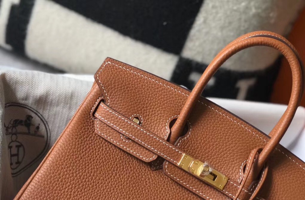 H**mes birkin 25cm bag in gold clemence leather