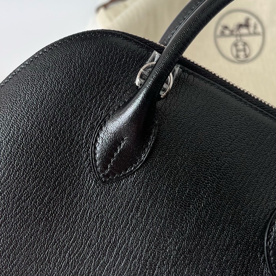 H**mes bolide 1923 25 handmade bag in black chevre mysore leather