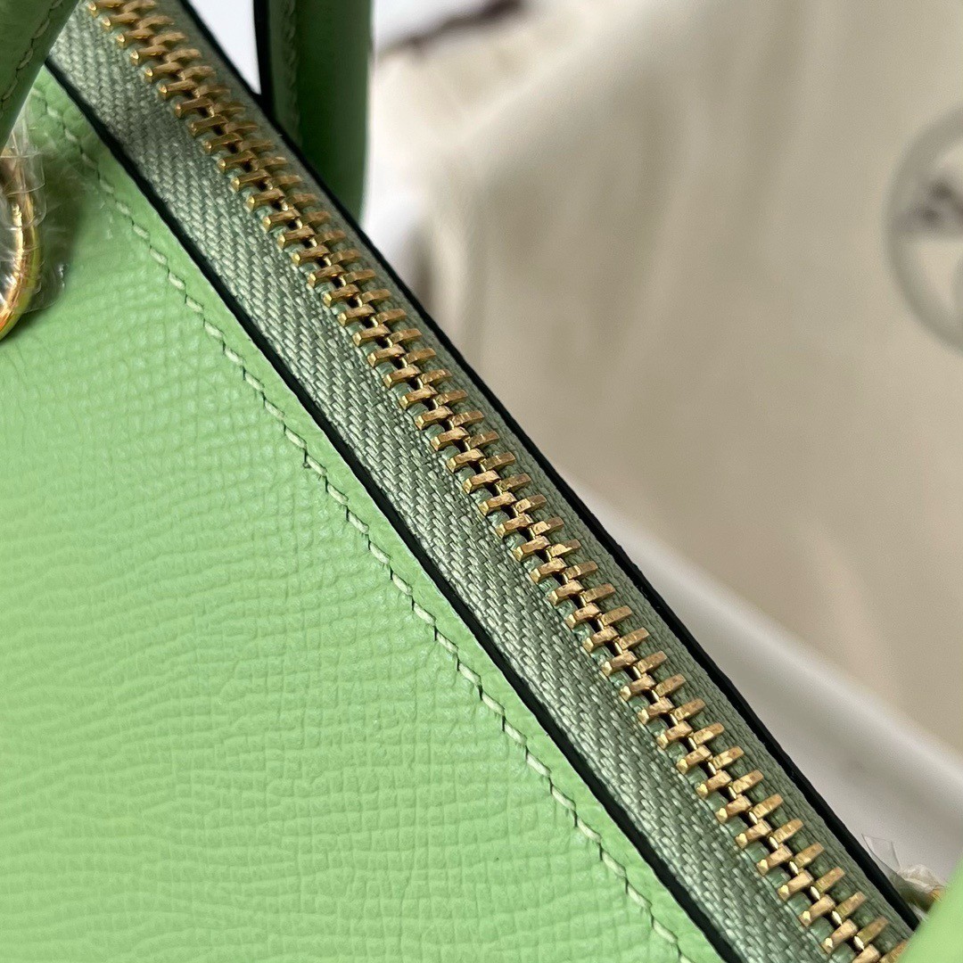 H**mes bolide 1923 25 handmade bag in vert criquet epsom calfskin