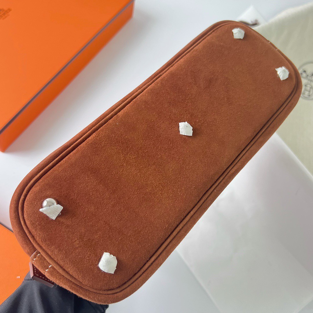 H**mes bolide 1923 25 handmade bag in gold doblis suede leather