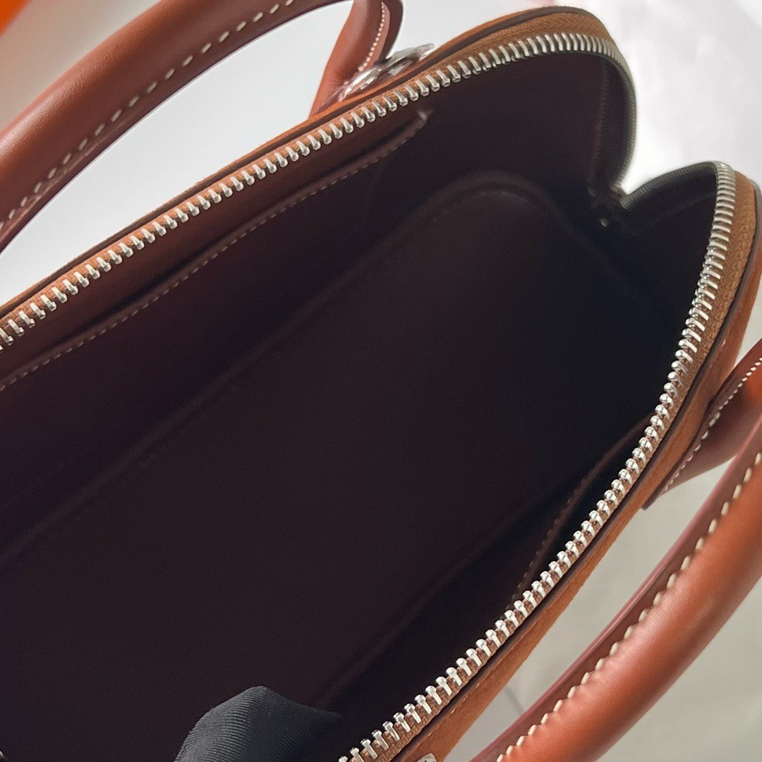 H**mes bolide 1923 25 handmade bag in gold doblis suede leather