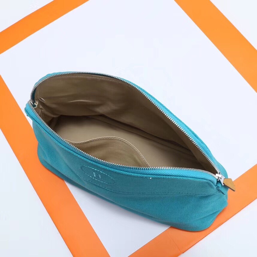H**mes medium bolide travel case in blue horizon cotton