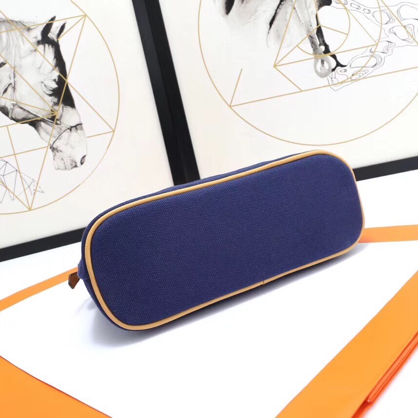 H**mes medium bolide travel case in blue electric cotton