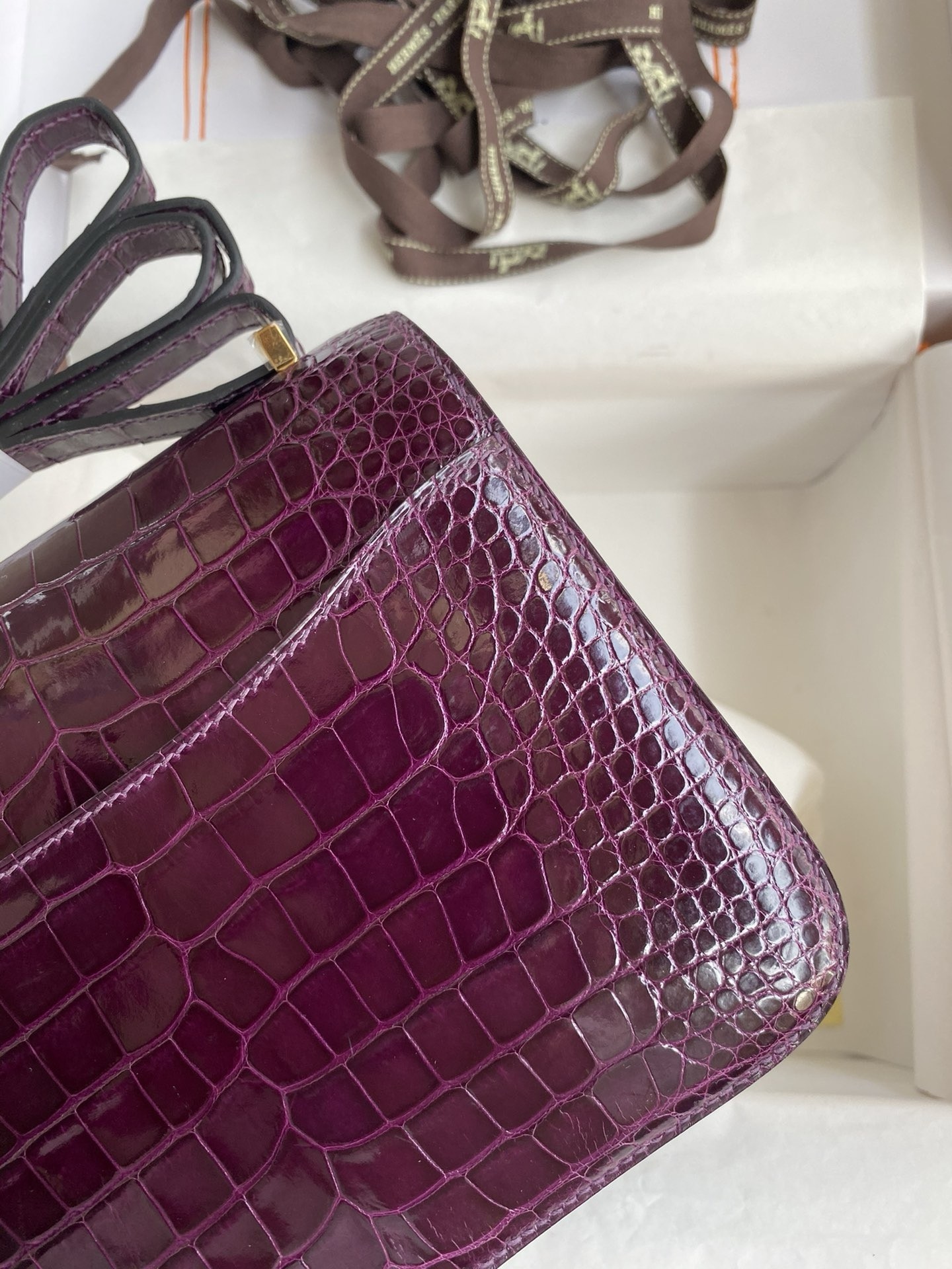 H**mes constance 18 handmade bag in cassis shiny alligator leather