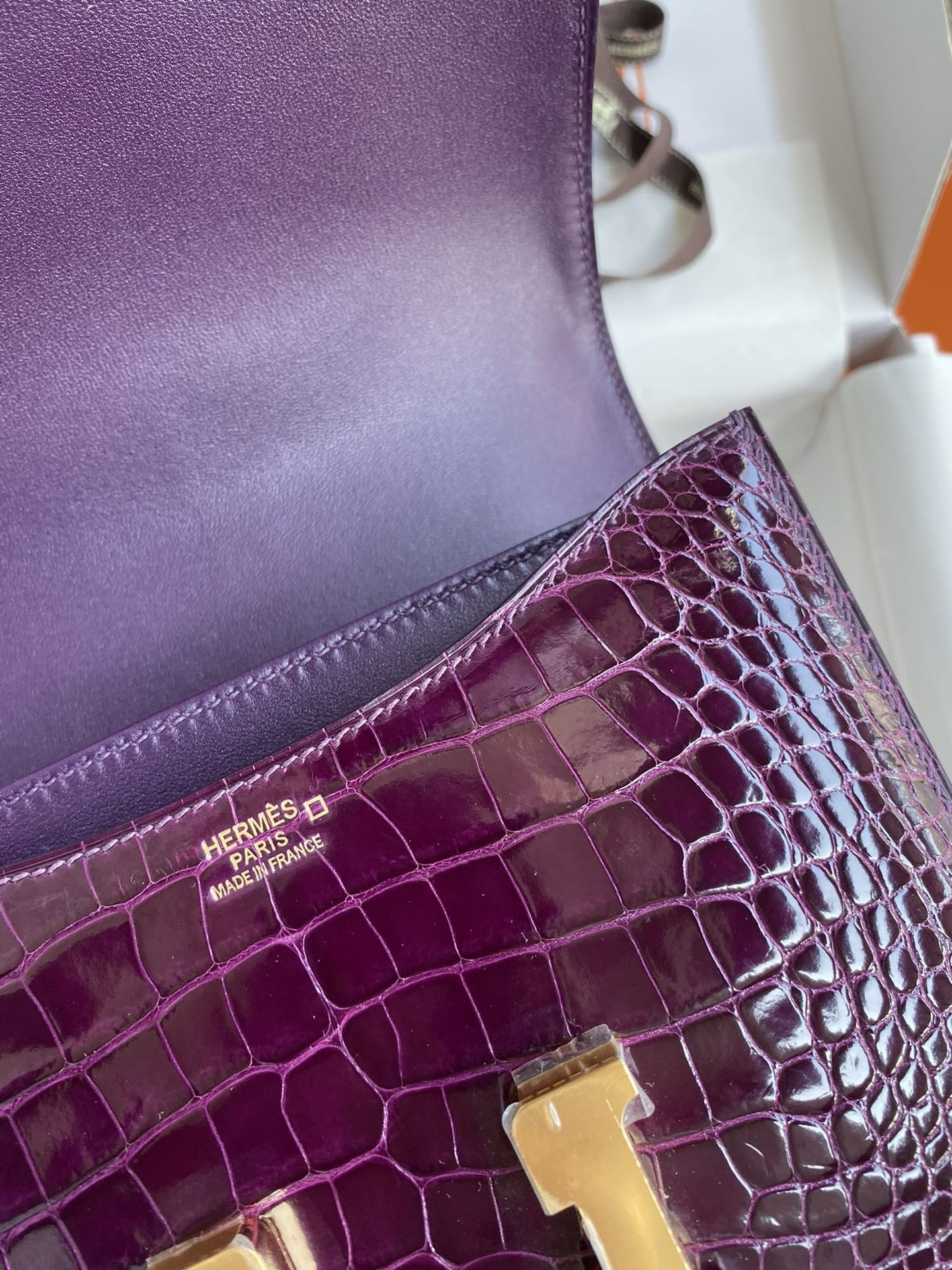 H**mes constance 18 handmade bag in cassis shiny alligator leather