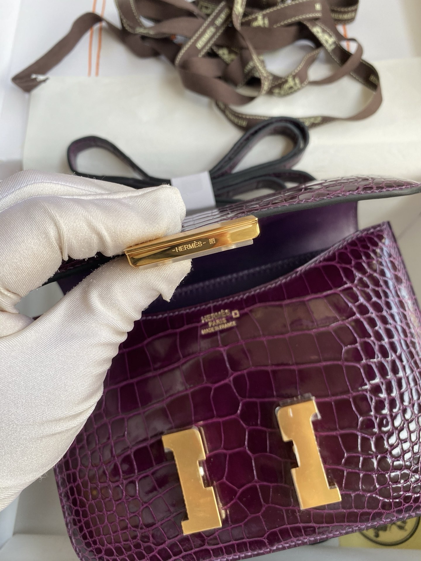 H**mes constance 18 handmade bag in cassis shiny alligator leather