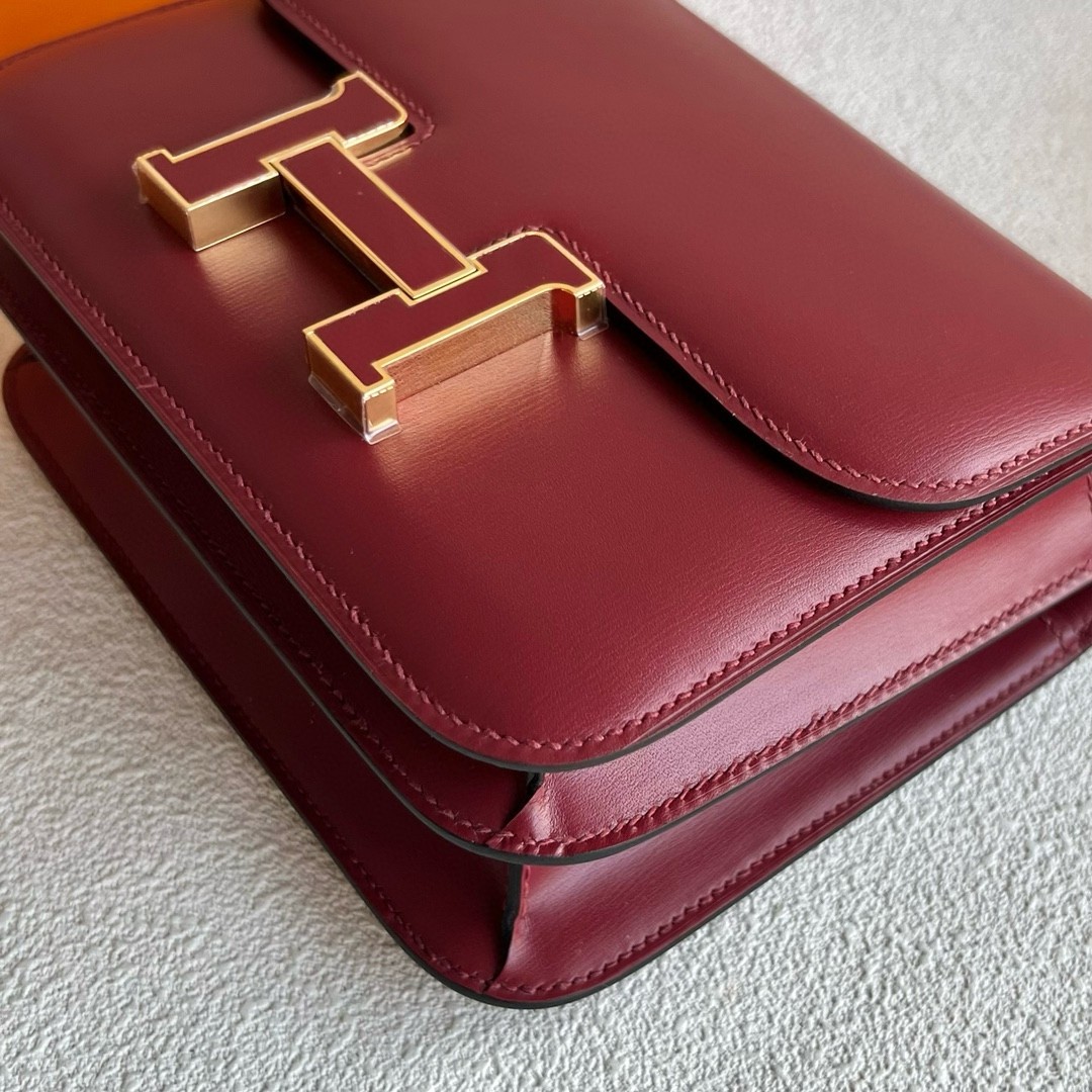 H**mes constance enamel 18 handmade bag in rouge h box calfskin