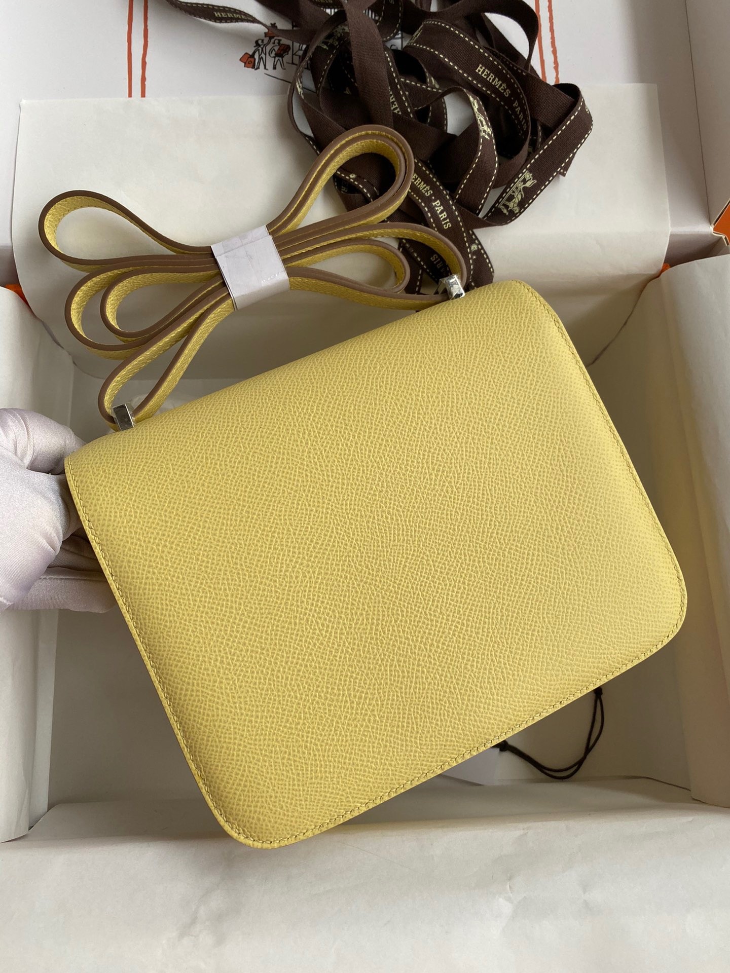 H**mes constance 18 handmade bag in jaune poussin epsom calfskin