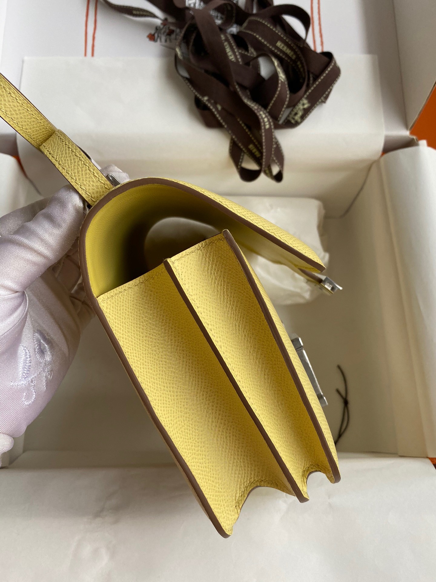 H**mes constance 18 handmade bag in jaune poussin epsom calfskin