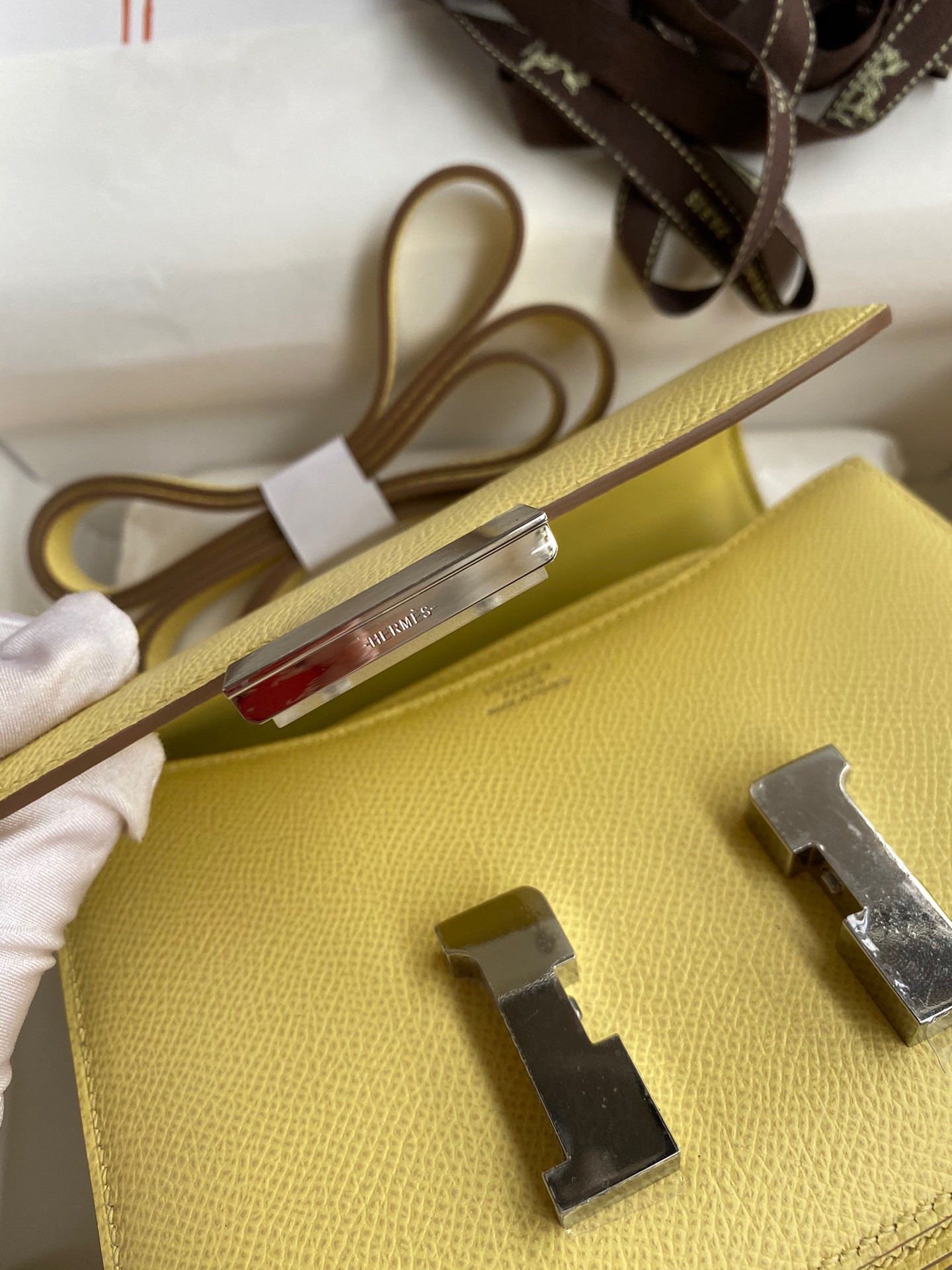 H**mes constance 18 handmade bag in jaune poussin epsom calfskin