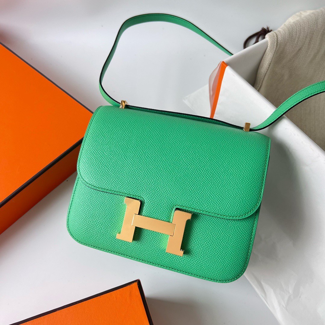 H**mes constance 18 handmade bag in vert comics epsom calfskin