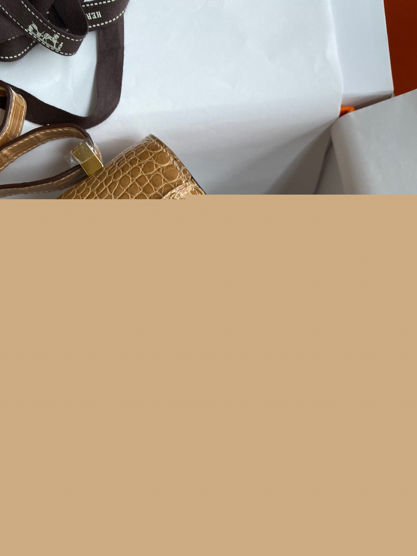 H**mes constance 24 handmade bag in beige shiny alligator leather
