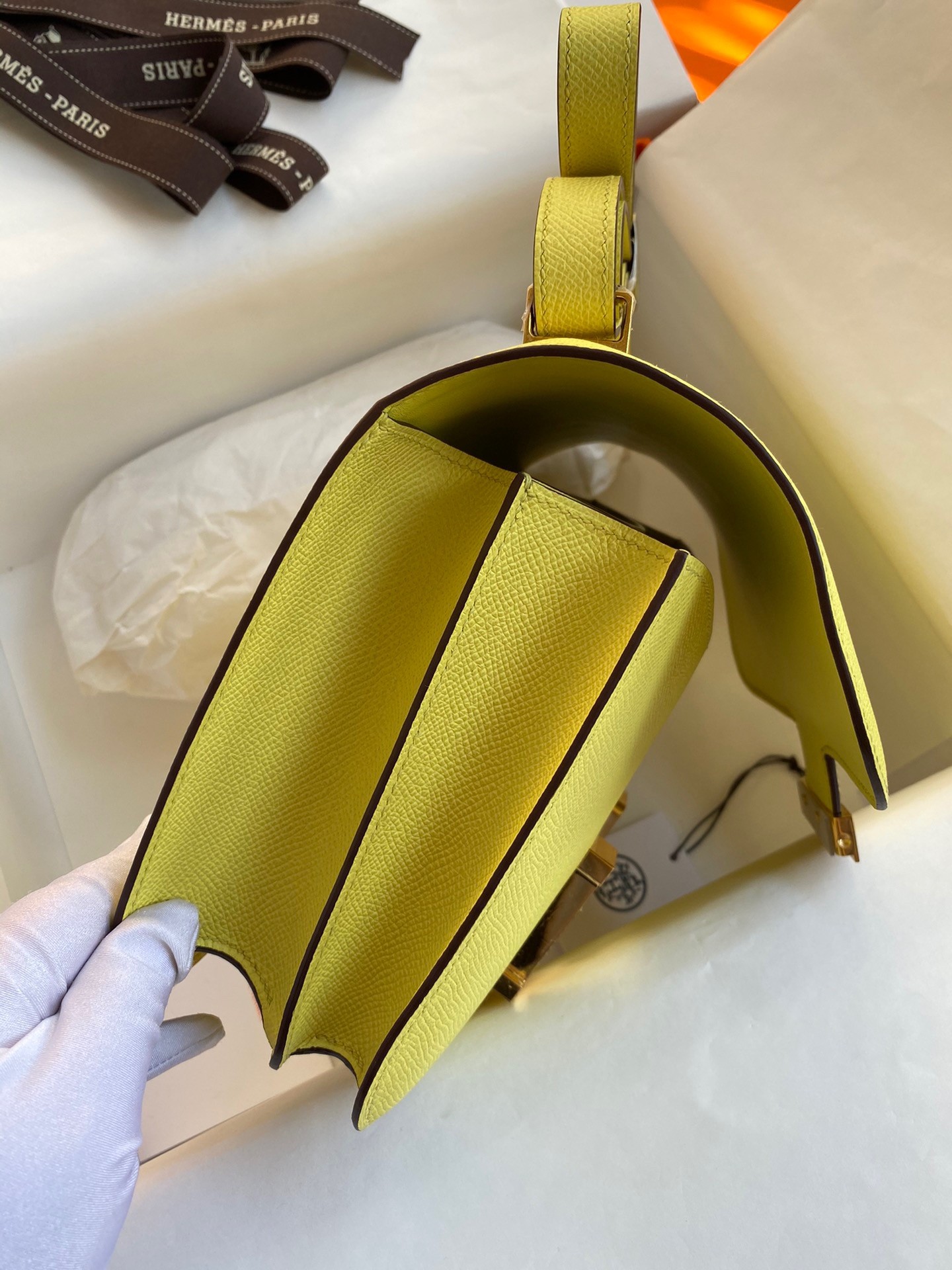 H**mes constance 24 handmade bag in lime epsom calfskin