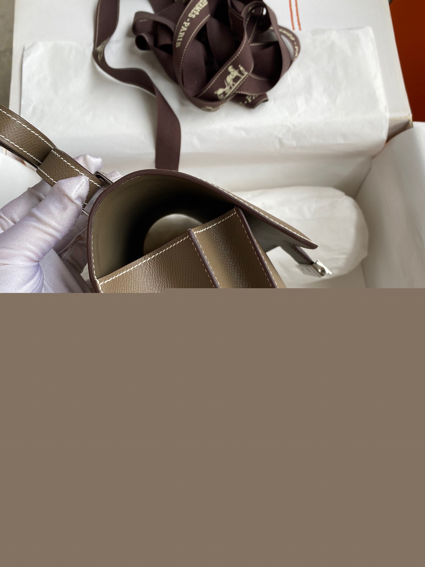 H**mes constance 24 handmade bag in taupe epsom calfskin