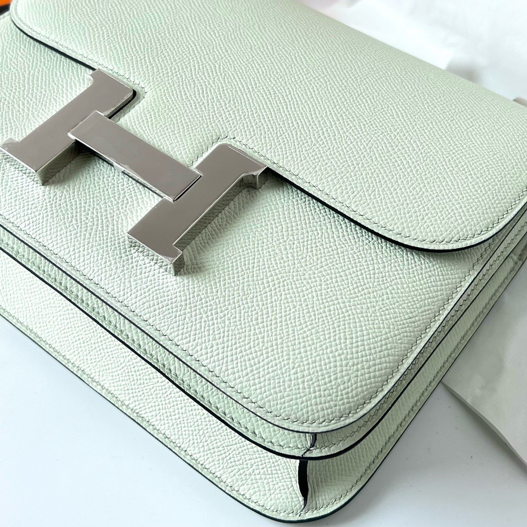 H**mes constance 24 handmade bag in vert fizz epsom calfskin