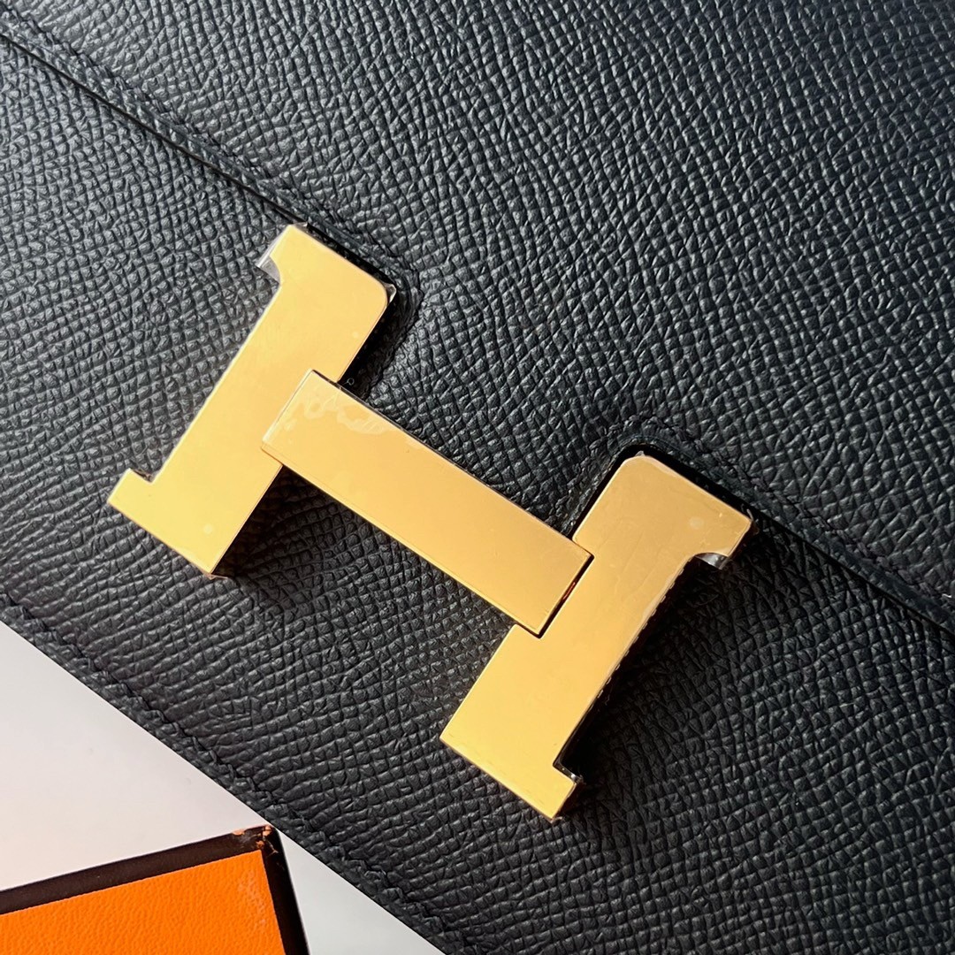 H**mes constance elan handmade bag in black epsom calfskin