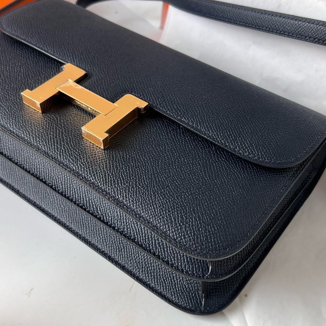 H**mes constance elan handmade bag in black epsom calfskin