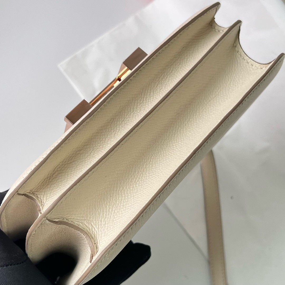 H**mes constance 1-18 mirror bag in craie epsom calfskin
