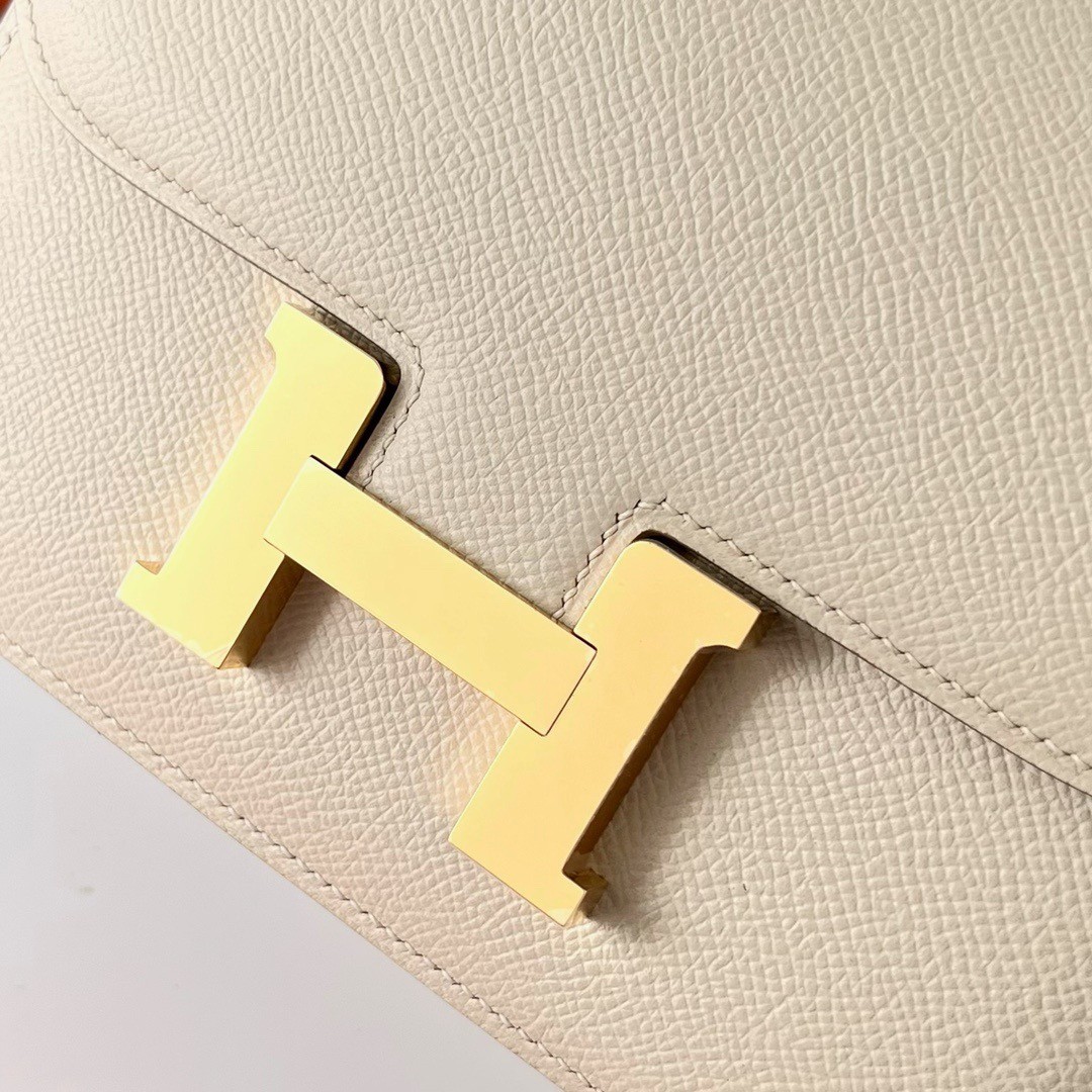 H**mes constance 1-18 mirror bag in nata epsom calfskin
