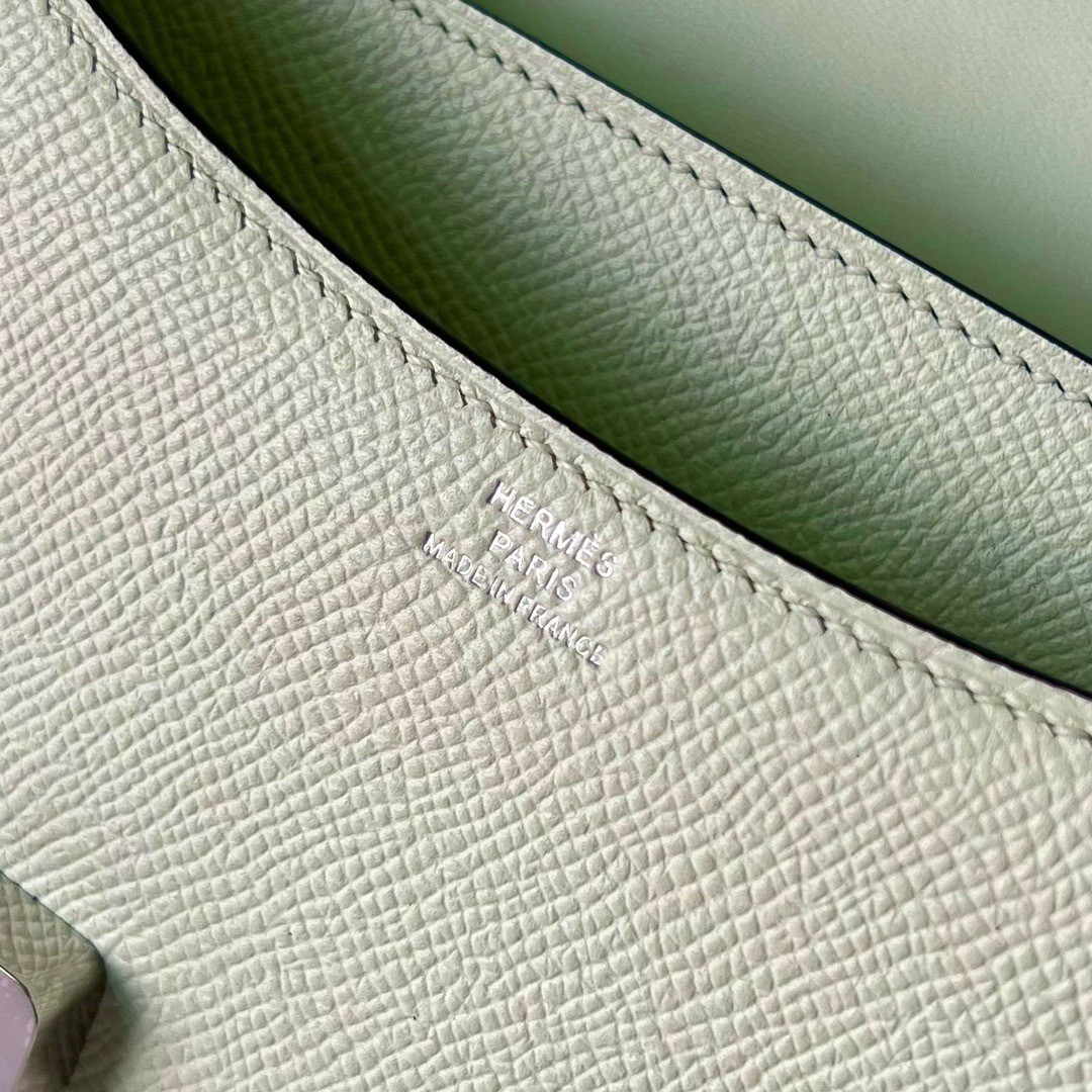 H**mes constance 1-18 mirror bag in vert fizz epsom calfskin