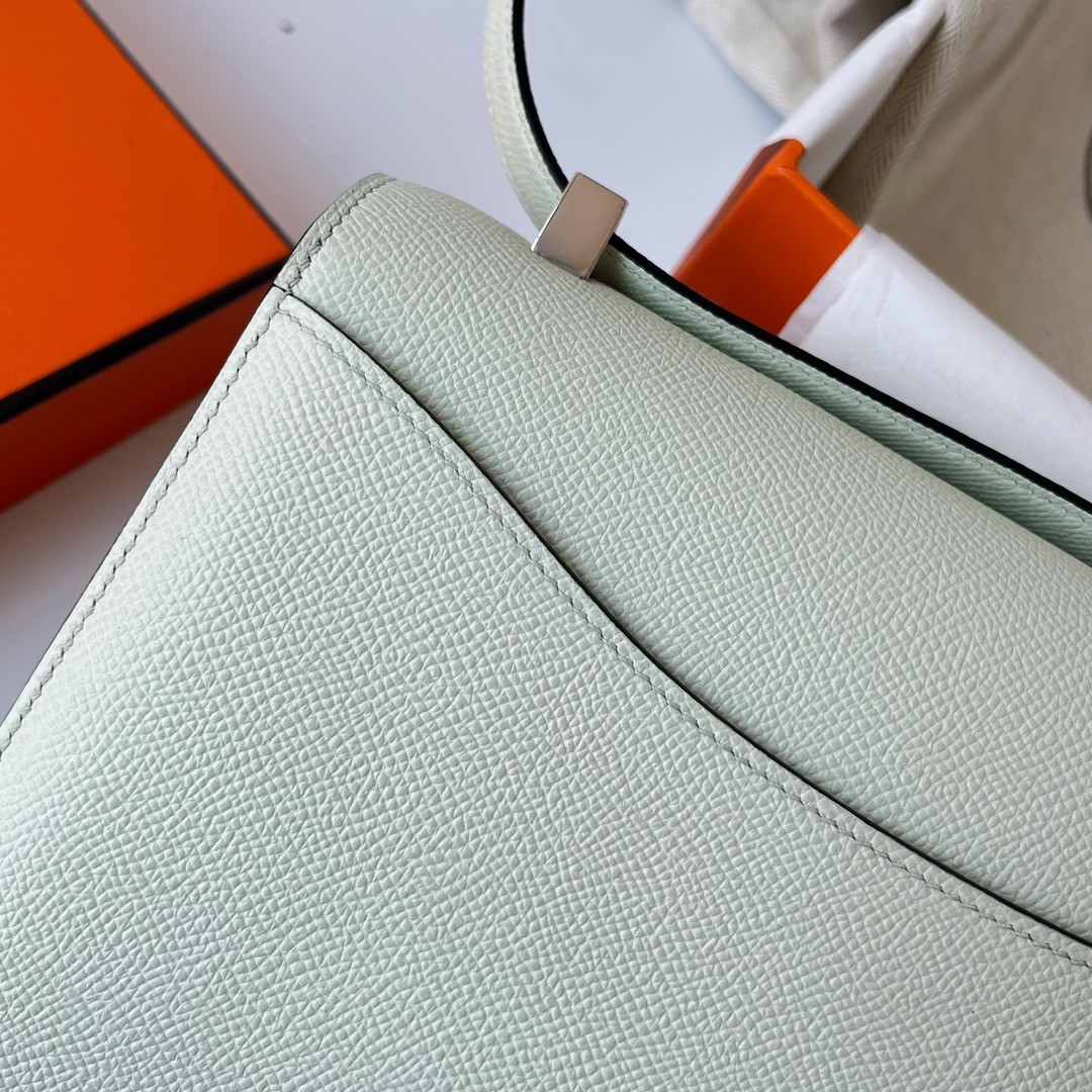 H**mes constance 1-24 mirror bag in vert fizz epsom calfskin