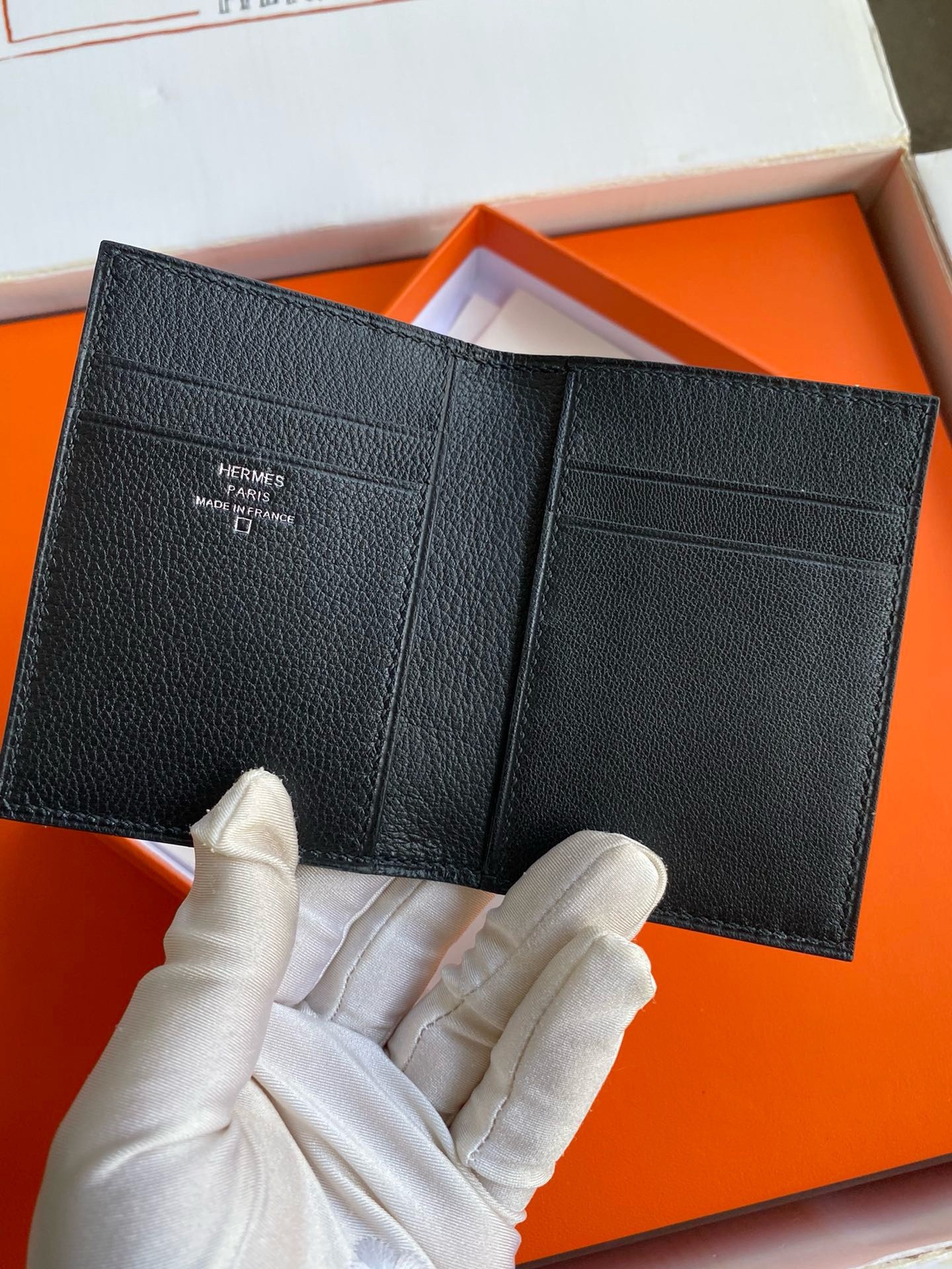 H**mes mc² euclide card holder in black shiny alligator leather