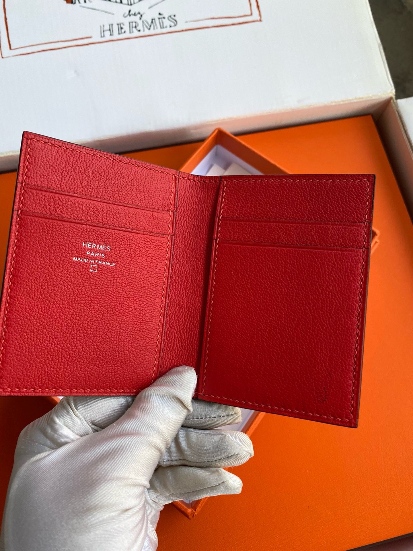 H**mes mc² euclide card holder in red shiny alligator leather