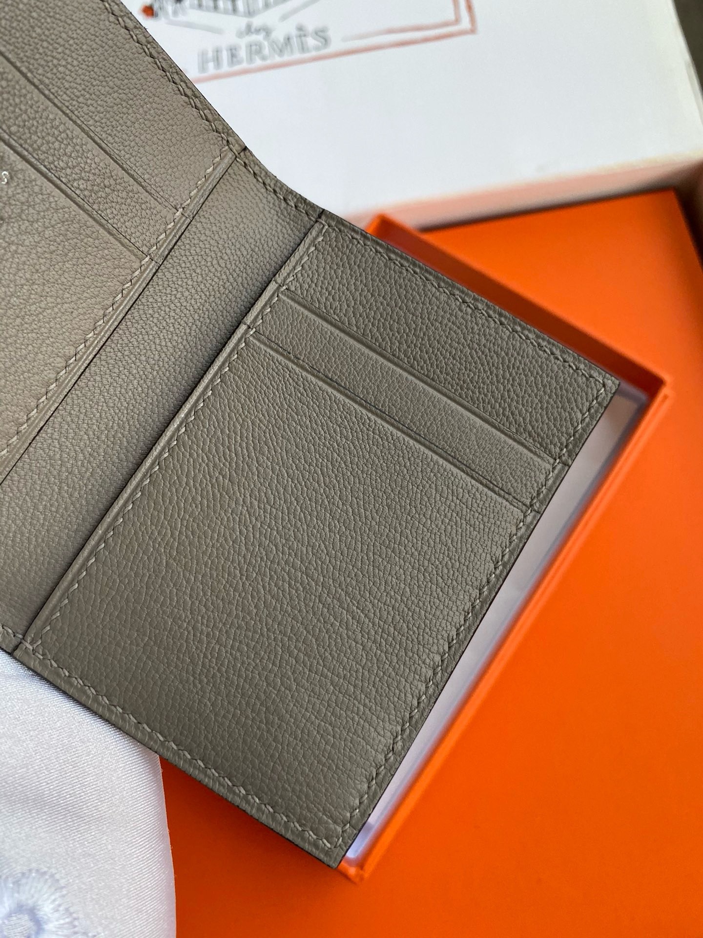 H**mes mc² euclide card holder in tourterelle shiny alligator leather