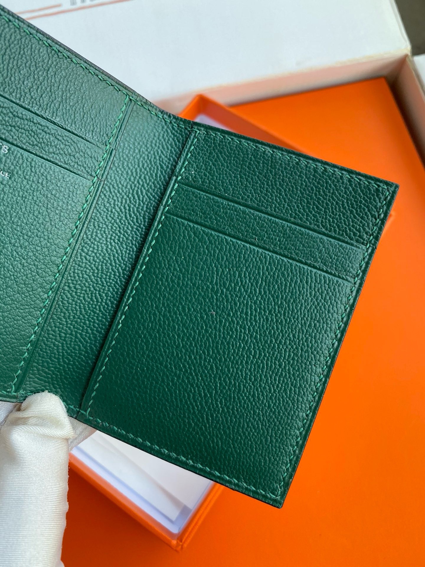H**mes mc² euclide card holder in vert emeraud shiny alligator leather