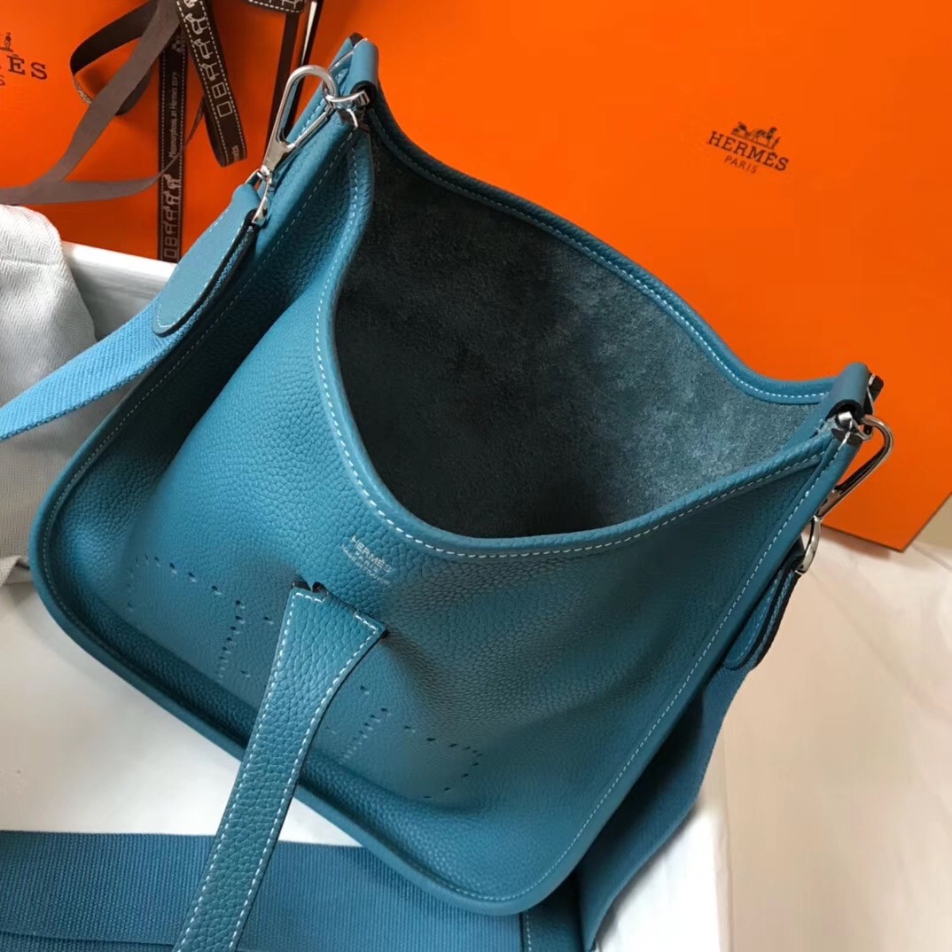 H**mes evelyne iii 29 pm bag in blue jean clemence leather
