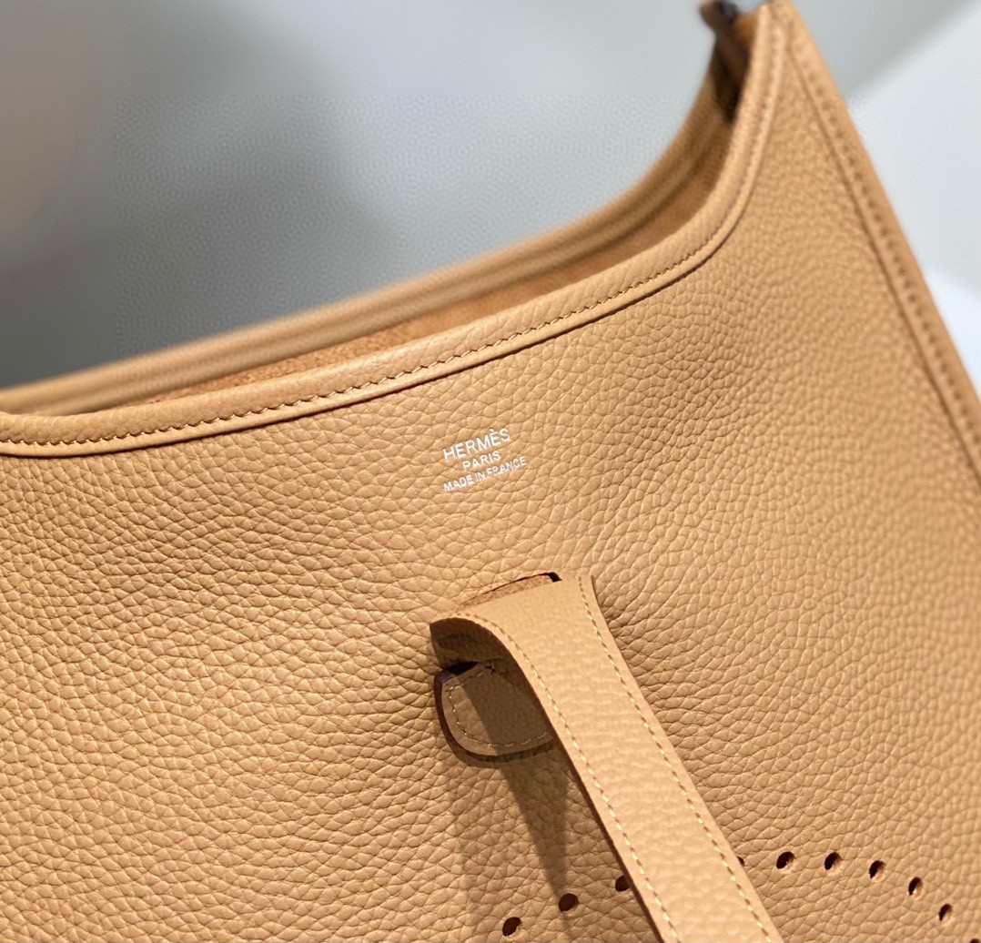 H**mes evelyne iii 29 bag in chai clemence leather