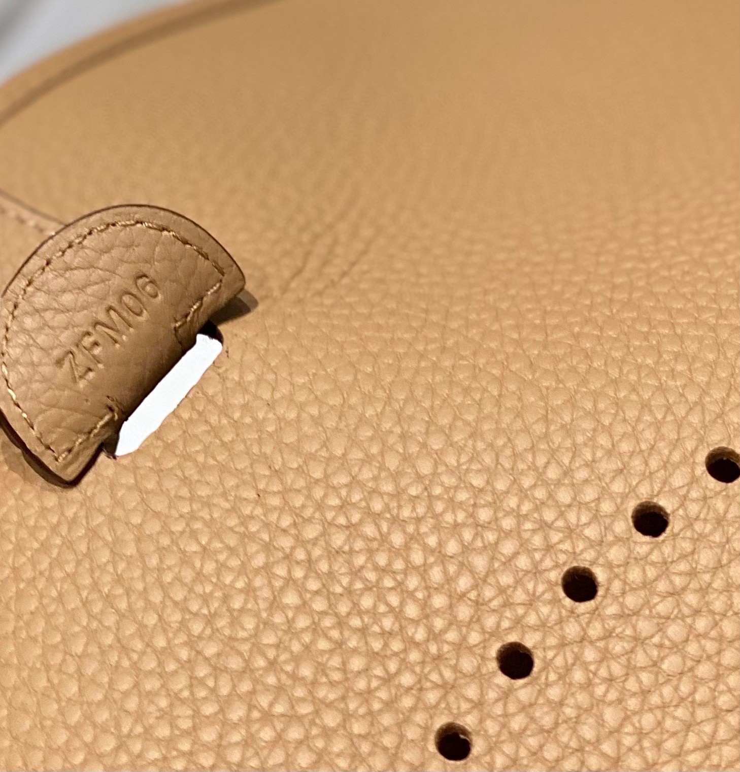 H**mes evelyne iii 29 bag in chai clemence leather