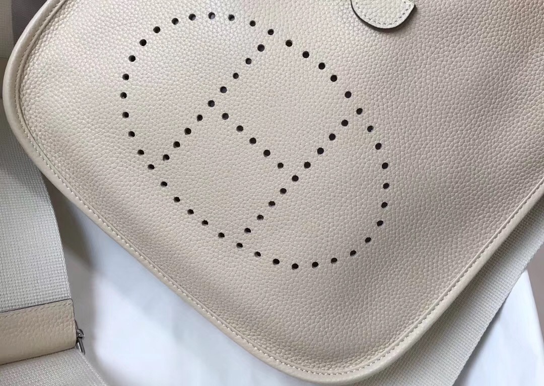 H**mes evelyne iii 29 pm bag in craie clemence leather