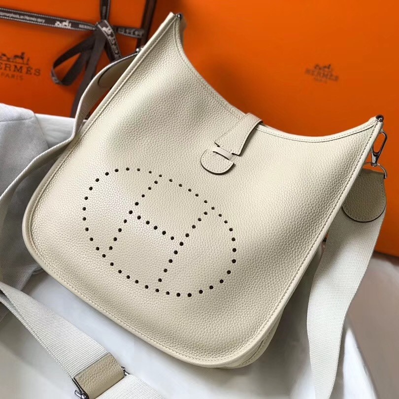 H**mes evelyne iii 29 pm bag in craie clemence leather