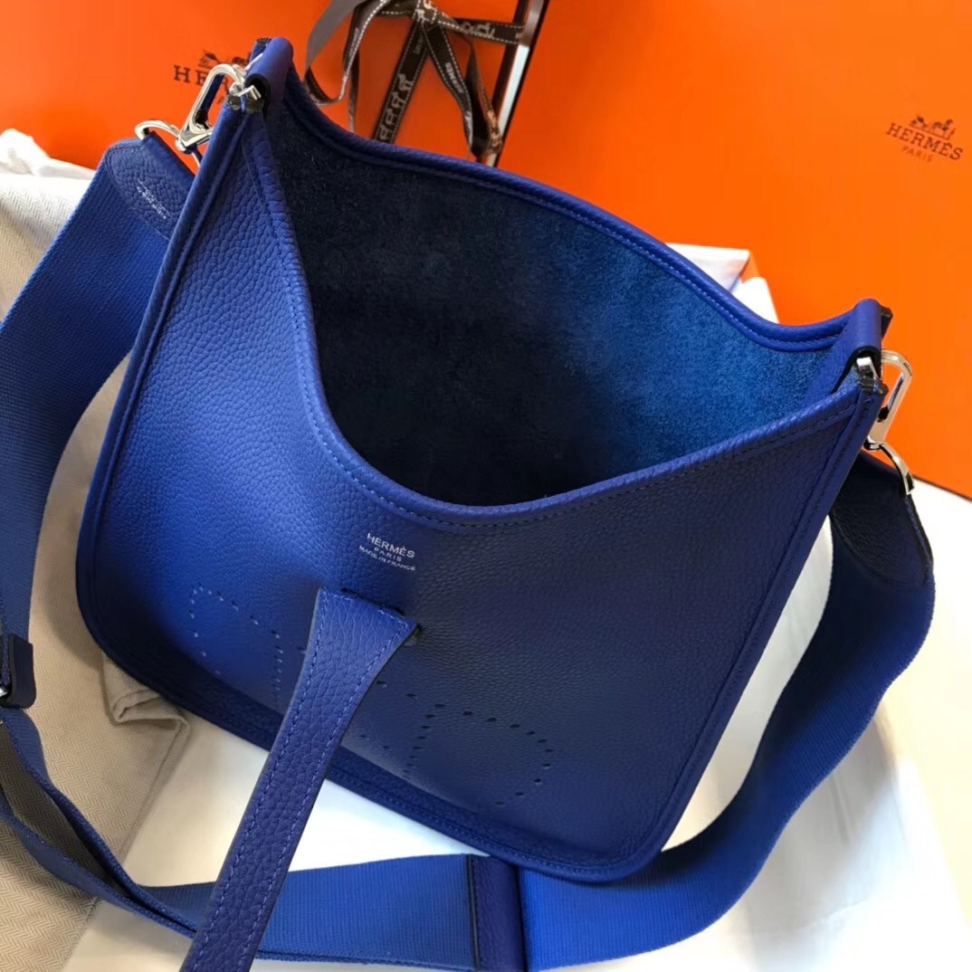 H**mes evelyne iii 29 pm bag in blue electric clemence leather